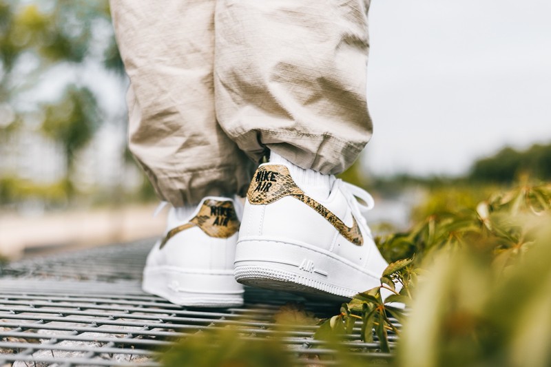 Nike air force 1 low shop retro premium qs ivory snake